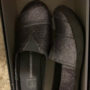 New Directions size 7.5